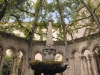dsc 0149.jpg Fontaine dans les jardins de l'abbaye de Valmagne 