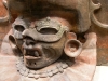 epv 0245.jpg Musée d'Anthropologie,  salle Oaxaca, récipient avec effigie du dieu Chauve-souris (tombe 113 de Monte Alban)
