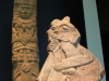 epv 0266.jpg Musée d'Anthropologie, salle du Golfe, stèle de Quetzacoatl (origine Castillo de Teayo, Veracruz)