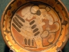 epv 0317.Jpg Musée d'Anthropologie, salle Maya, plat polychrome